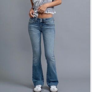 NWT S.O.N.G. Gigi Super Low Bootcut Jeans Size 15/32